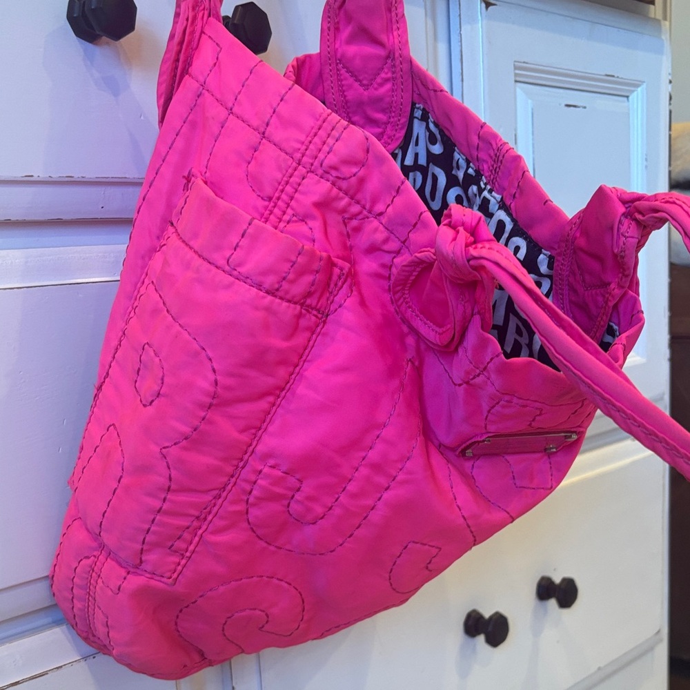 Marc Jacobs Bright Pink Quilted Tote with Knotted Handles - Picture 3 of 7